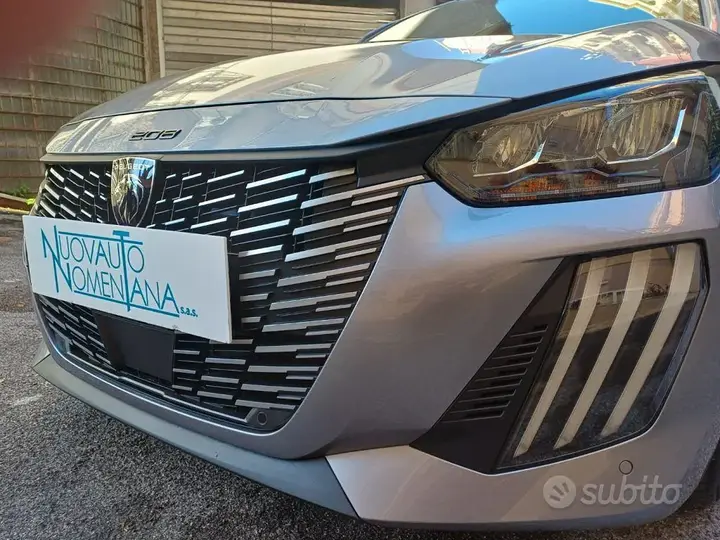 Peugeot 208 2025 photo 3