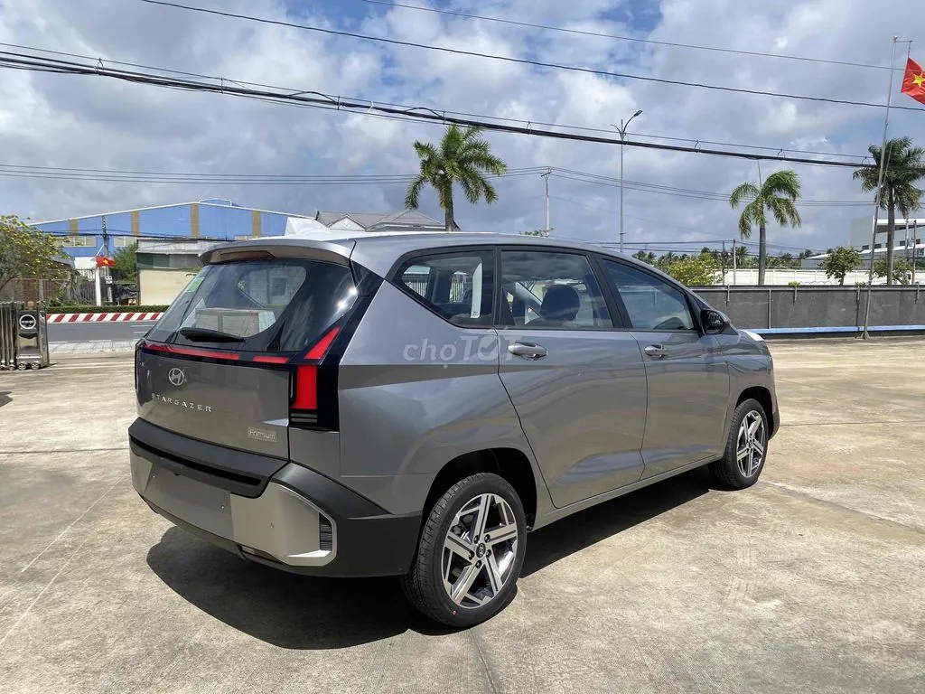 Hyundai Stargazer 2026 photo 3