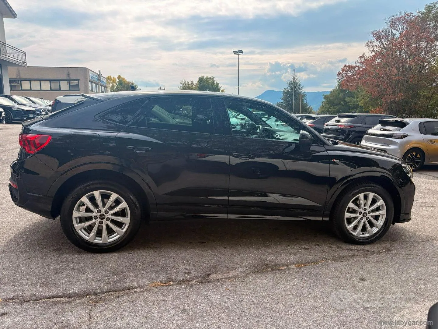 Audi Q3 2025 photo 4