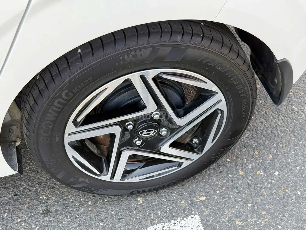 Hyundai Grand I10 2025 photo 2