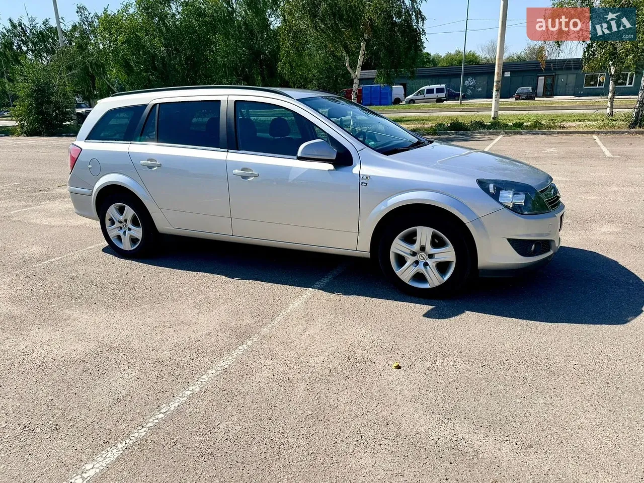 Opel Astra 2010 photo 5