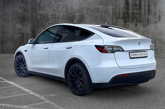 Tesla Model Y 2021 photo 5