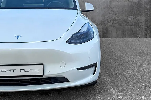 Tesla Model Y 2021 photo 4