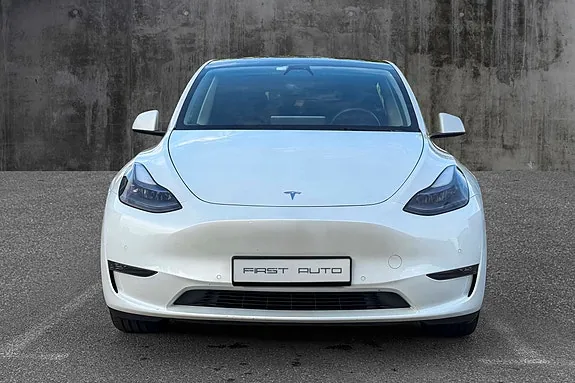 Tesla Model Y 2021 photo 3