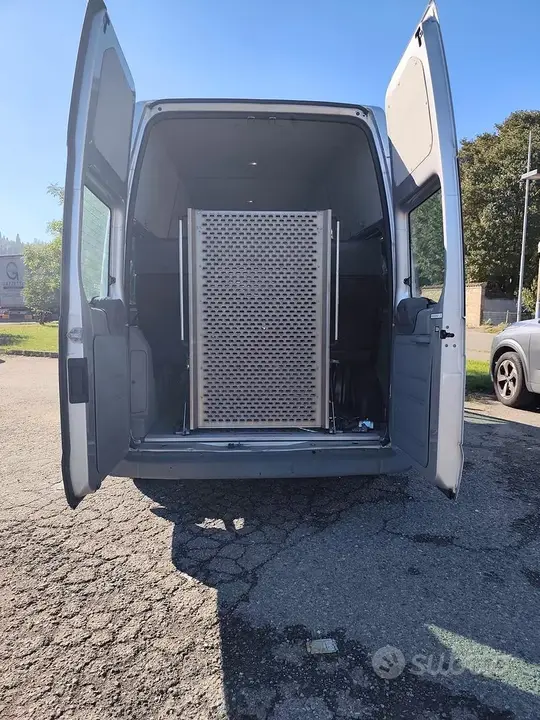 Ford Tourneo Courier 2010 photo 4