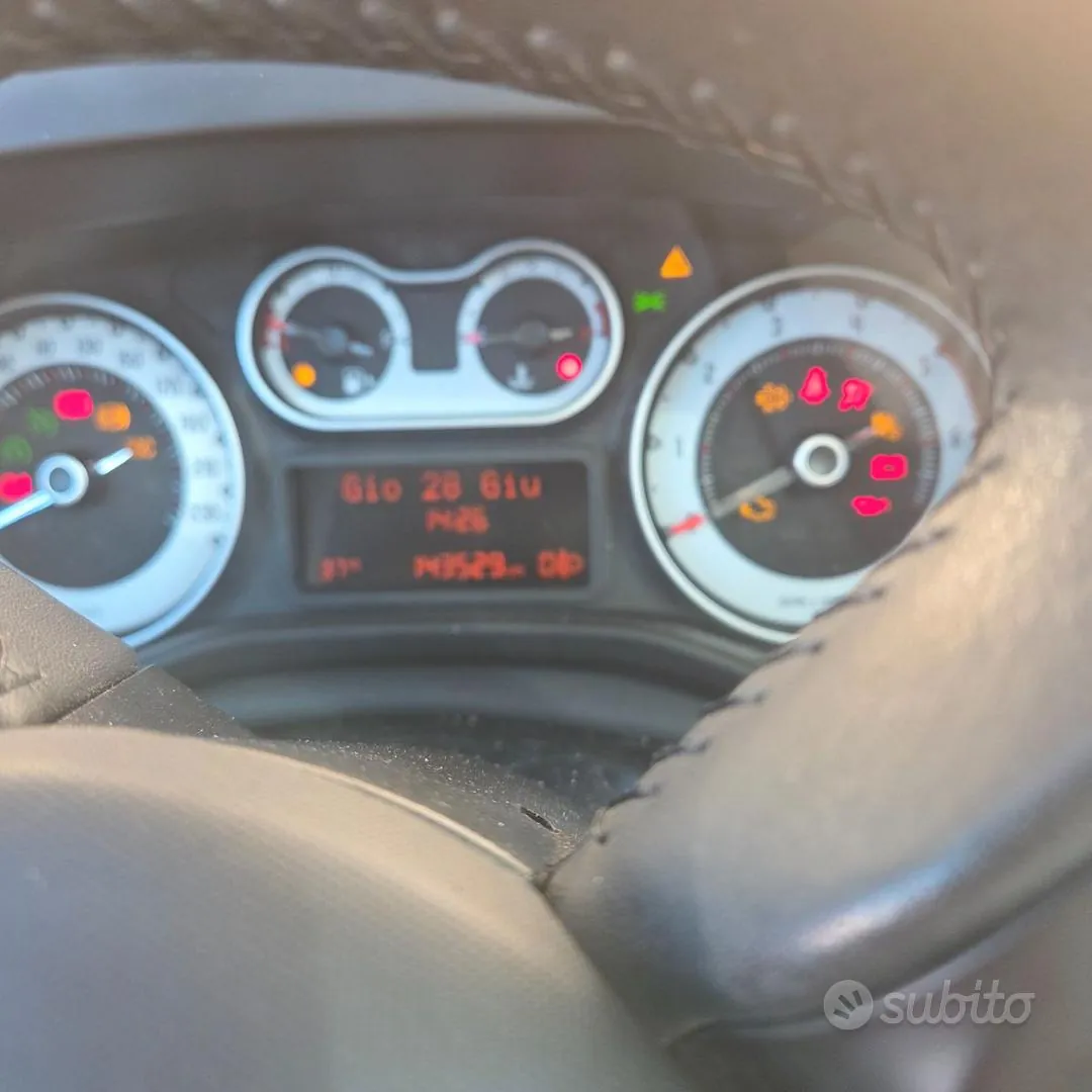 Fiat 500L 2014 photo 2