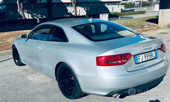 Audi A5 2010 photo 5