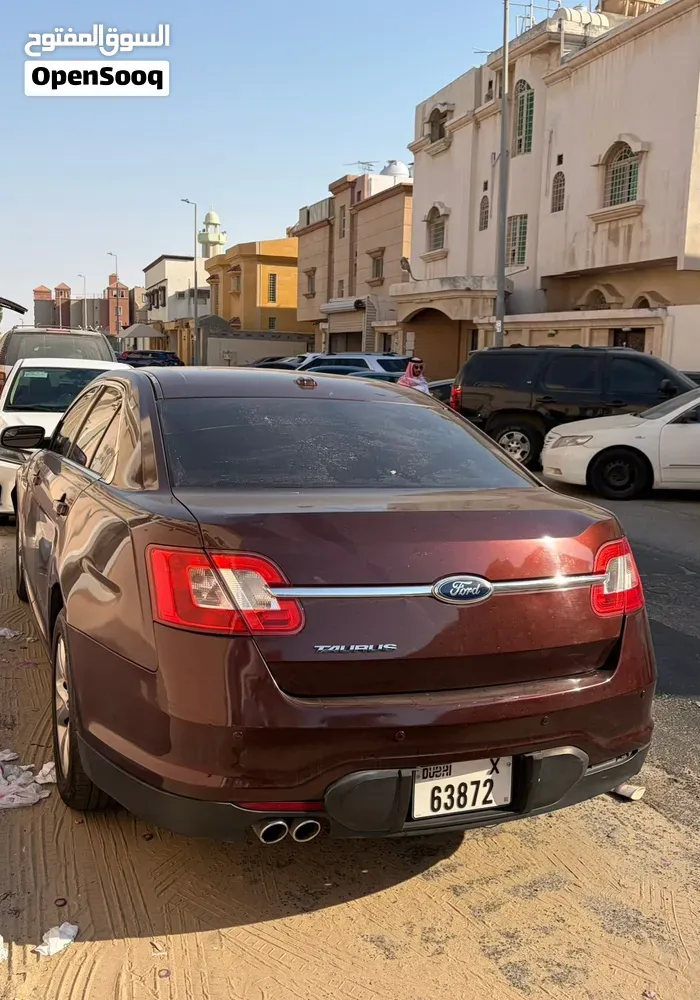 Ford Taurus 2012 photo 3