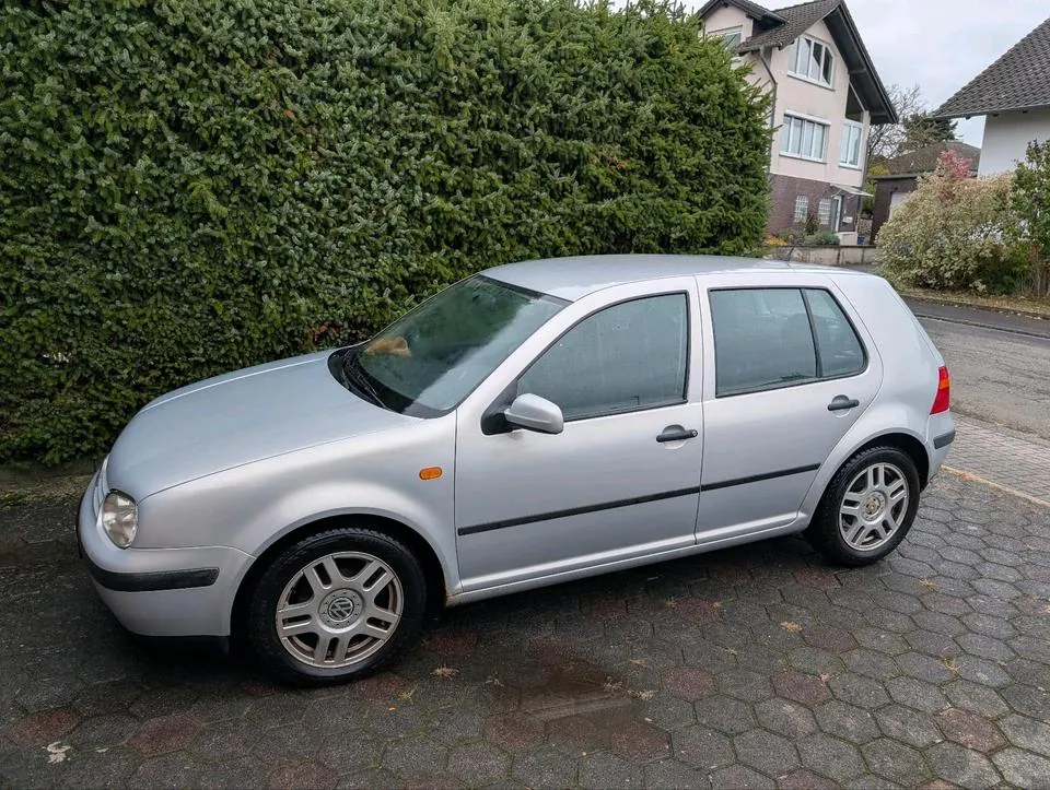 Volkswagen Golf 4