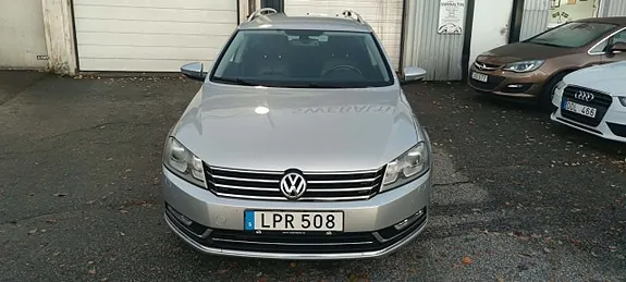 Volkswagen Passat 2011 photo 4