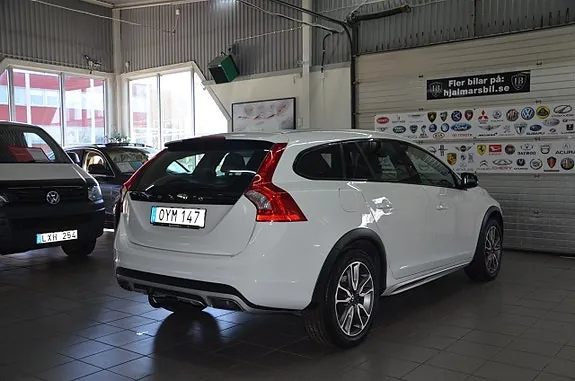 Volvo V60 Cross Country 2016 photo 3