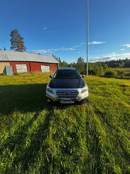 Subaru Outback 2015 photo 2