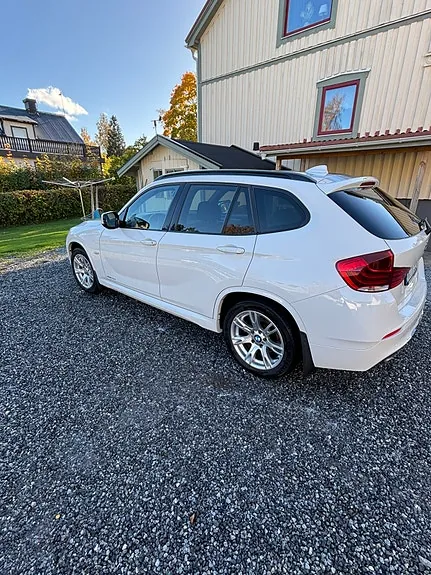 BMW X1 2012 photo 3