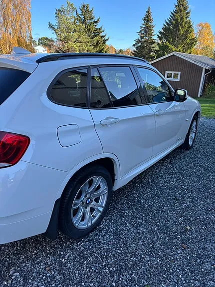BMW X1 2012 photo 2