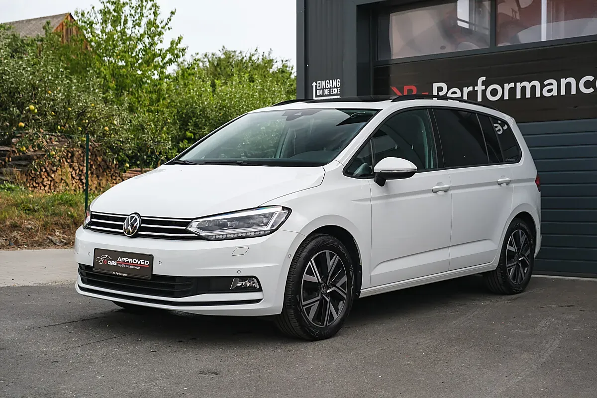 Volkswagen Touran 2025 photo 3