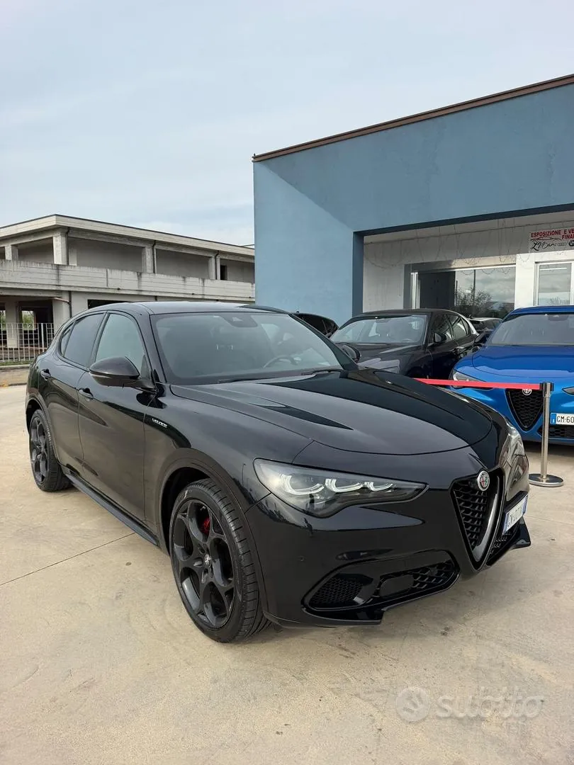 Alfa Romeo Stelvio 2023 photo 2