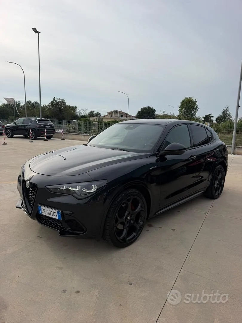 Alfa Romeo Stelvio 2023 photo 3