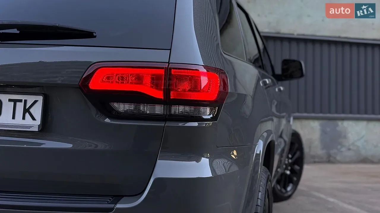 Jeep Grand Cherokee 2021 photo 4