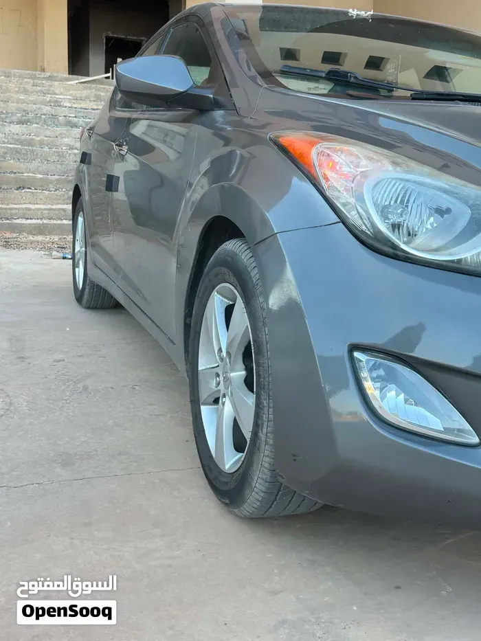 Hyundai Elantra 2012 photo 3