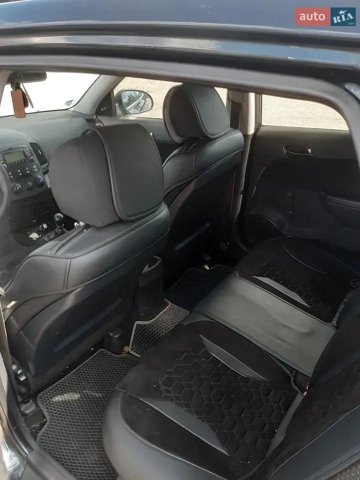 Hyundai I30 2009 photo 4