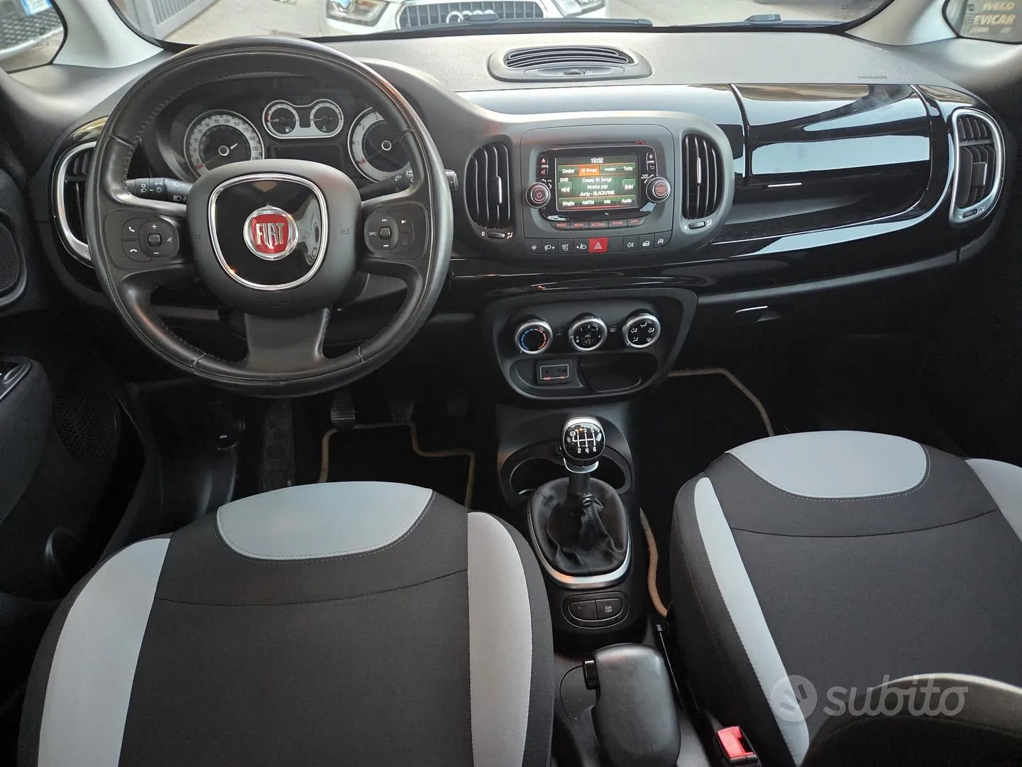 Fiat 500L 2016 photo 5