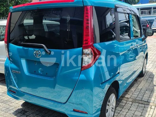 Toyota Roomy 2023 photo 2