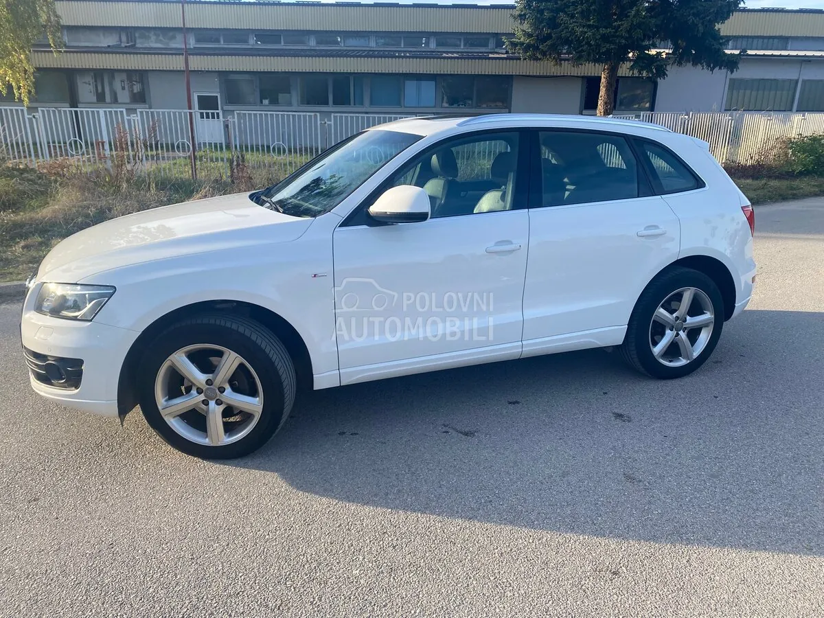 Audi Q5 2012 photo 2