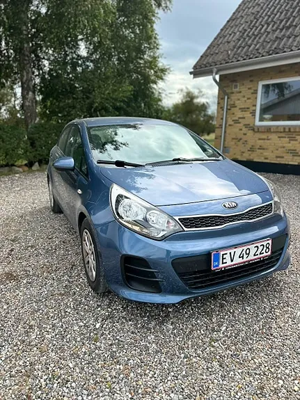 Kia Rio 2015 photo 3