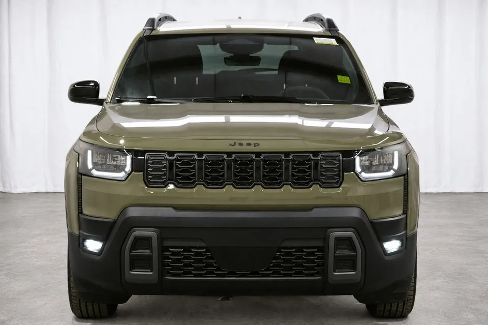 Jeep Cherokee 2026 photo 2