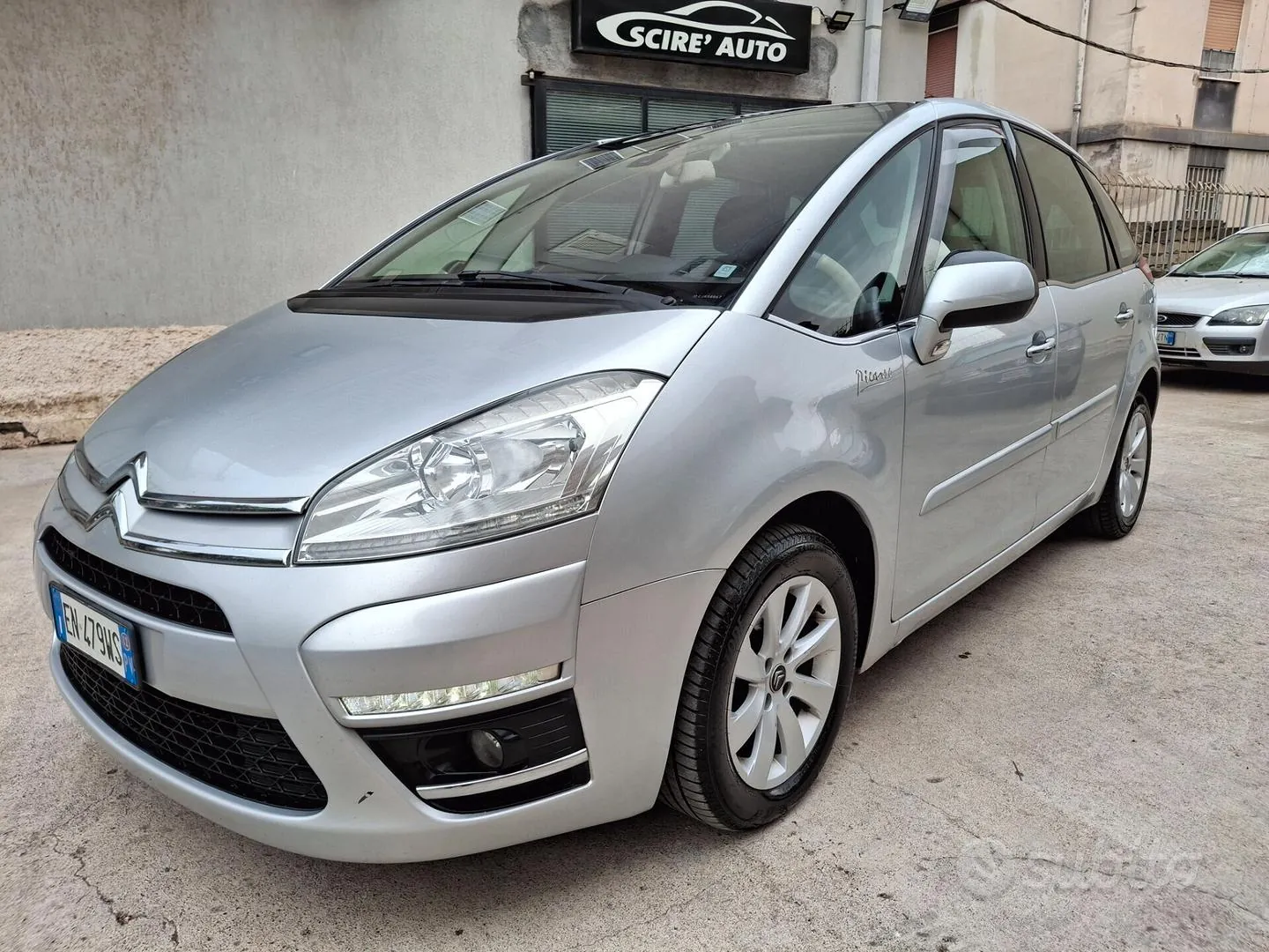 Citroen C4 Picasso 2012 photo 4