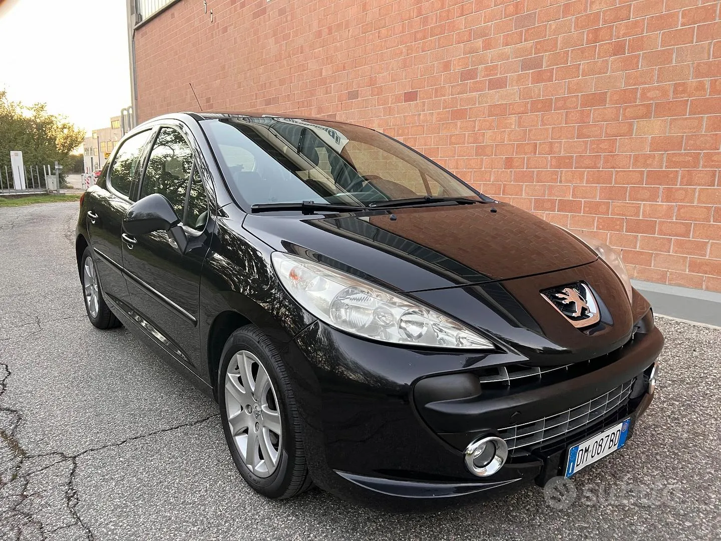 Peugeot 207 2008 photo 3