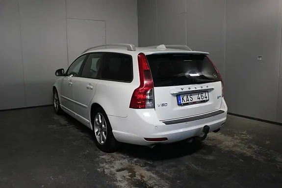 Volvo V50 2010 photo 3
