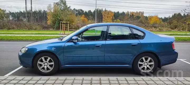 Subaru Legacy 2004 photo 4