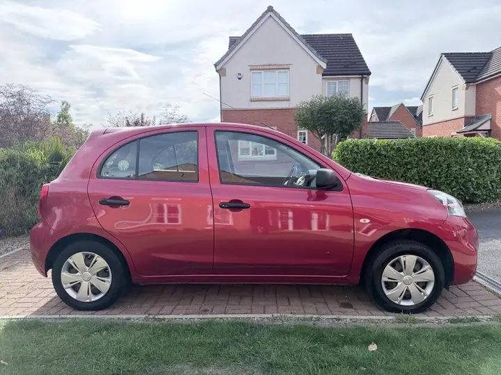 Nissan Micra 2015 photo 2