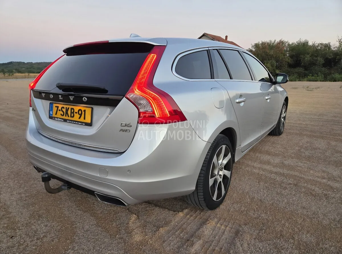 Volvo V60 2013 photo 4