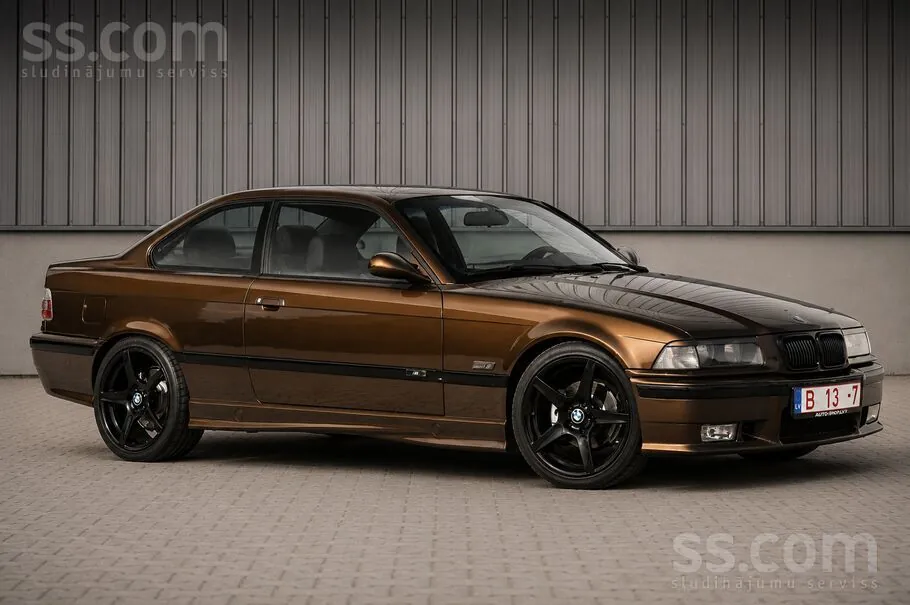 BMW 320