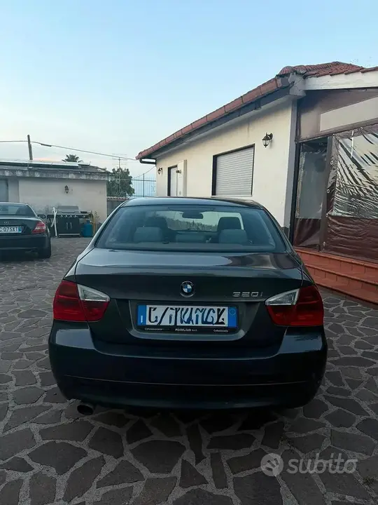 BMW 320I 2006 photo 2