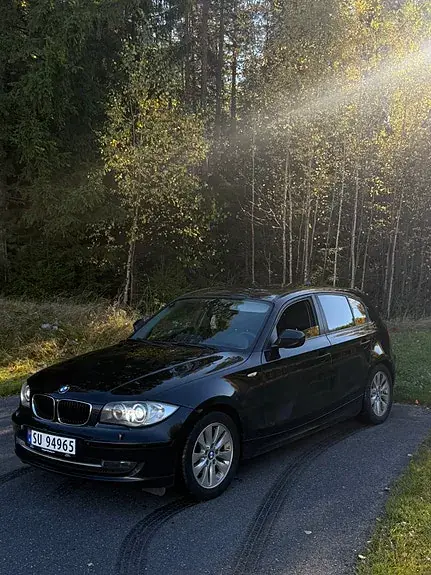 BMW 116D 2009 photo 2