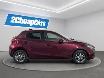 Mazda Demio 2018 photo 5
