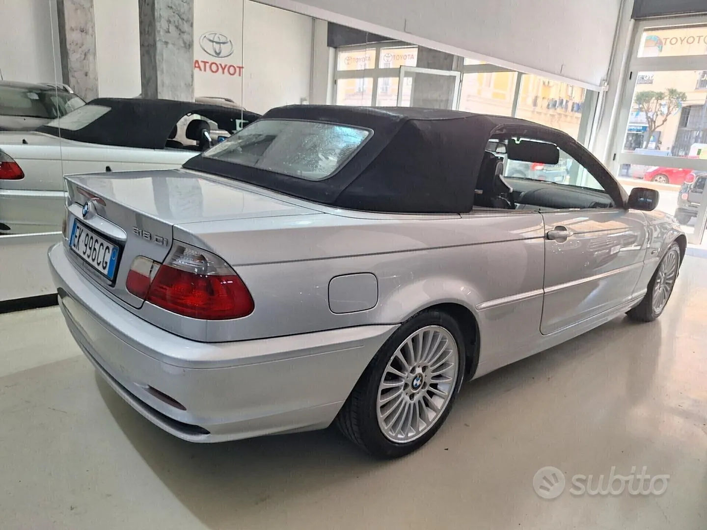 BMW 318 2002 photo 2