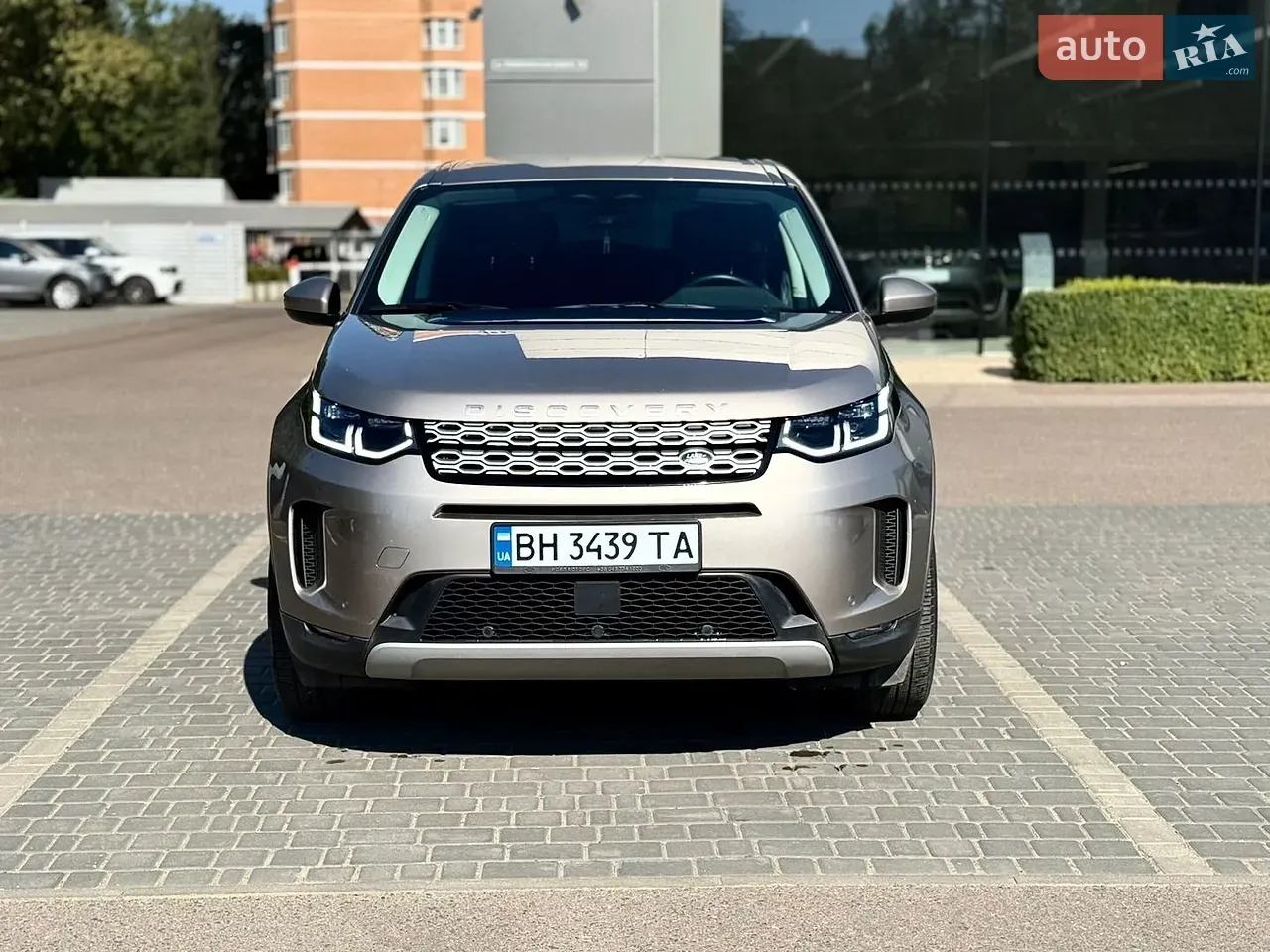 Land Rover Discovery Sport 2022 photo 2