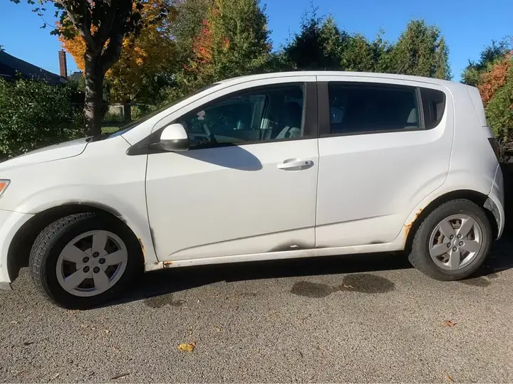 Chevrolet Sonic 2014 photo 3