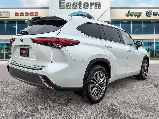 Toyota Highlander 2022 photo 5