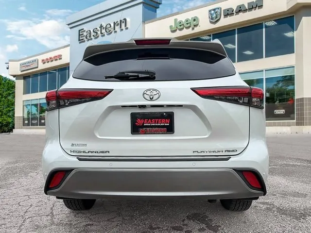 Toyota Highlander 2022 photo 4
