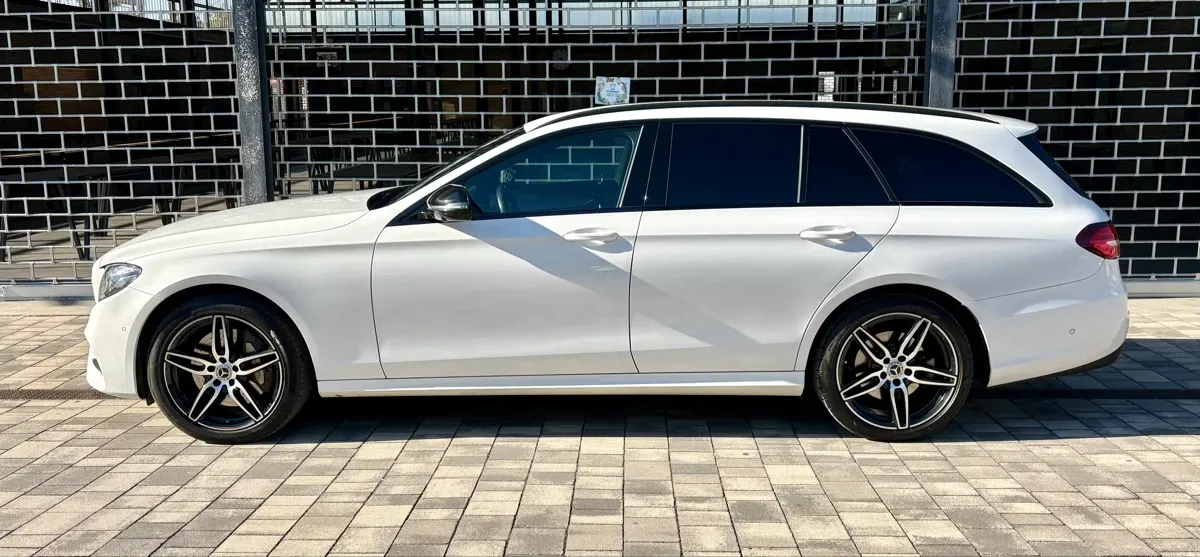 Mercedes-Benz Eklasse 2017 photo 3