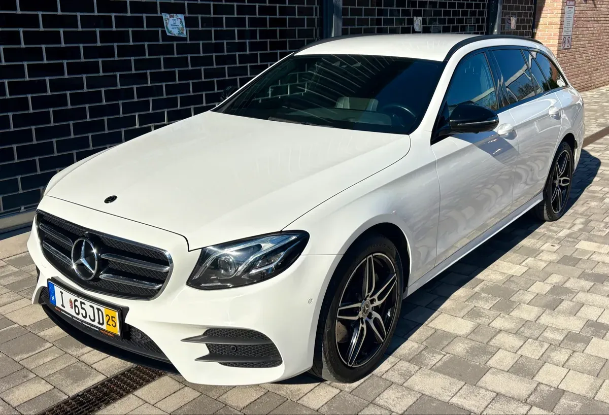 Mercedes-Benz Eklasse 2017 photo 2