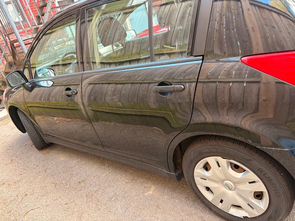 Nissan Versa 2012 photo 4