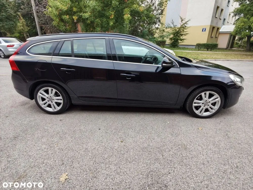 Volvo V60 2012 photo 2
