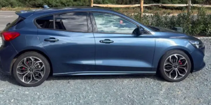 Ford Focus 2021 photo 2