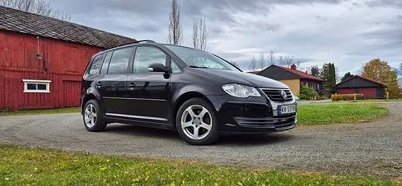 Volkswagen Touran 2007 photo 2